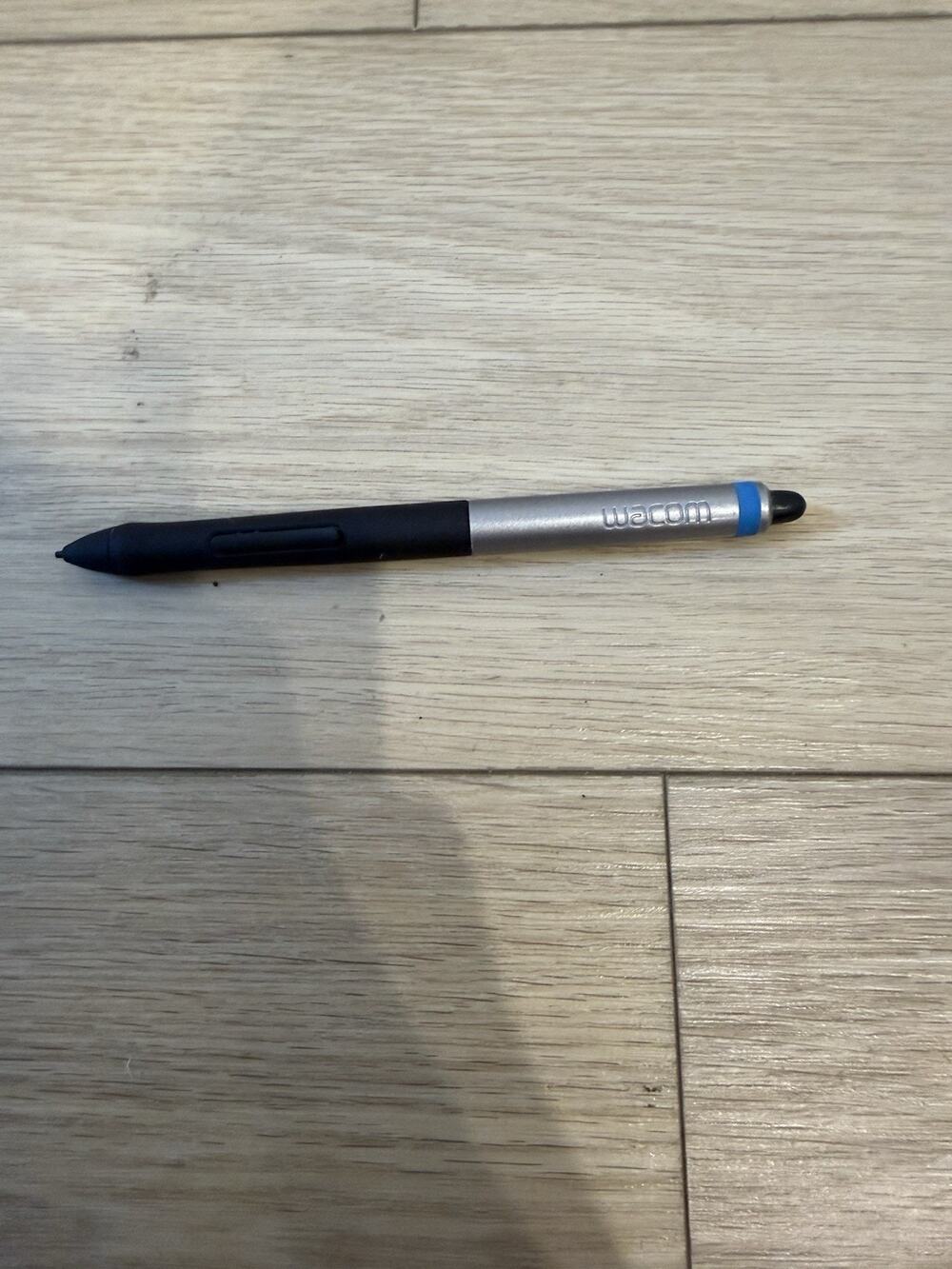 Wacom LP-180 Intuos Pen for CTH-480 CTL-480 CTH-680 Great Condition
